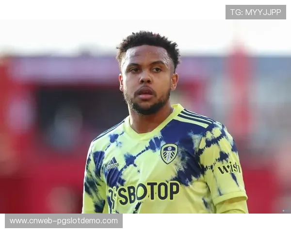 尤文对阵帕尔马现世界波，麦肯尼侧身凌空勾射入选本轮最佳进球