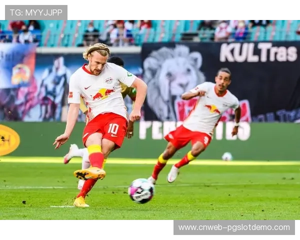 图卢兹主场战胜欧塞尔,博霍领衔青春风暴取关键三分 图卢兹主场战胜欧塞尔,博霍领衔青春风暴取关键三分